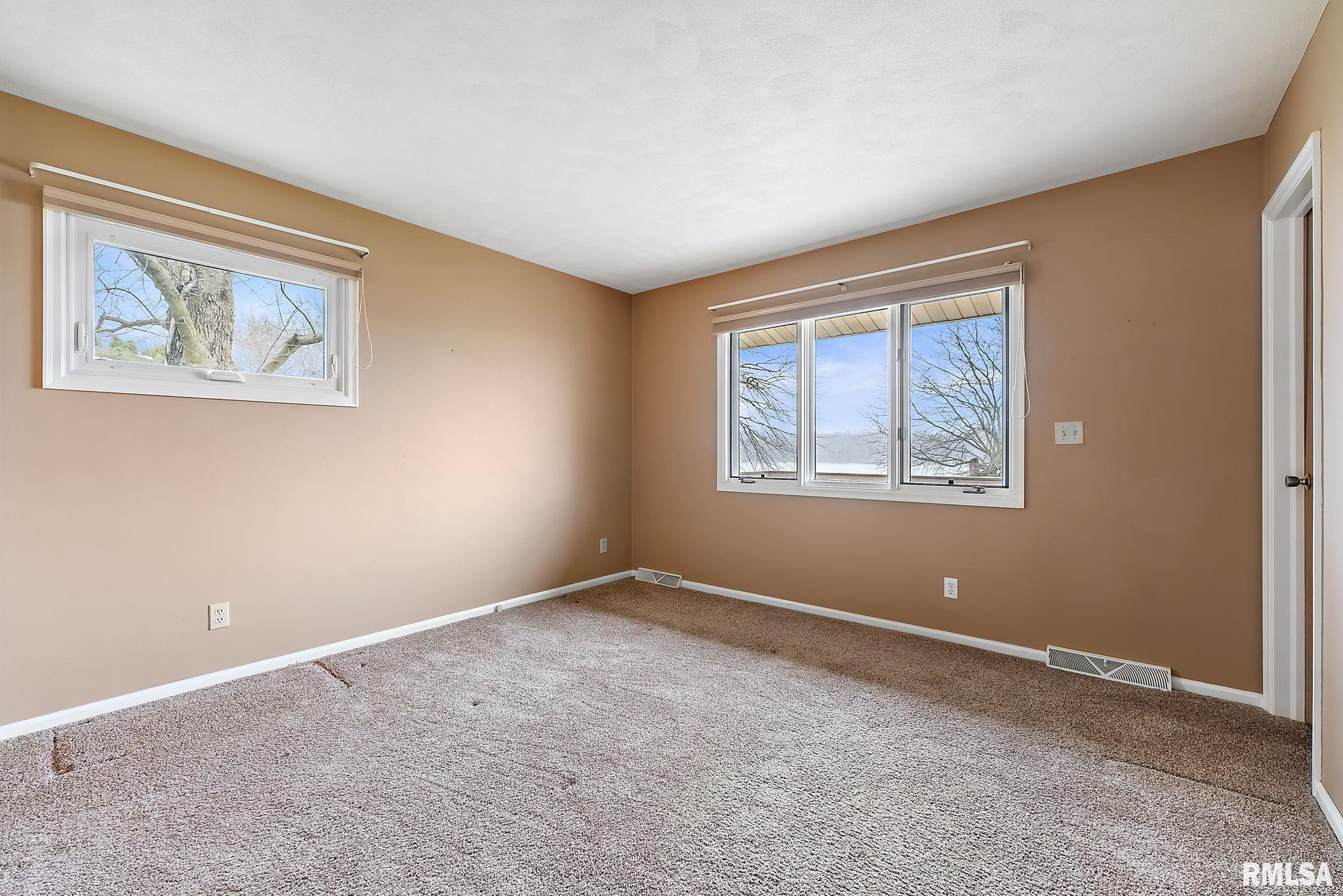 14029 78th Avenue West Taylor Ridge, IL 61284 - Photo 15 of 23 Gallery Image 15