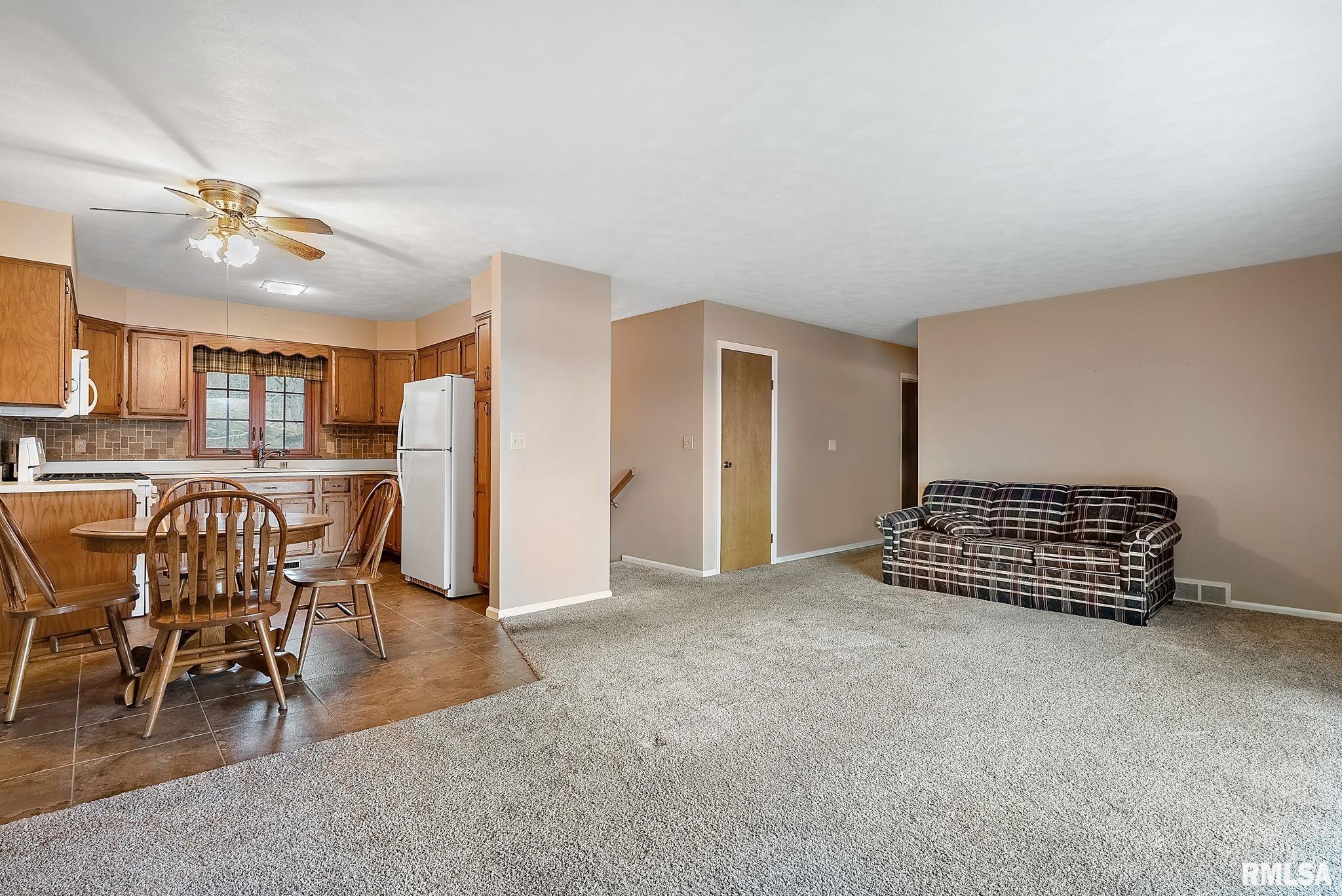 14029 78th Avenue West Taylor Ridge, IL 61284 - Photo 10 of 23 Gallery Image 10