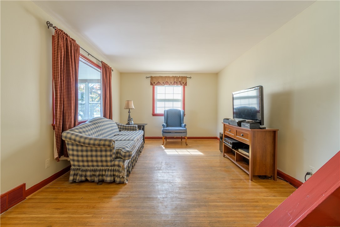 232 Dorsey Road Greece, NY 14616 - Photo 11 of 32