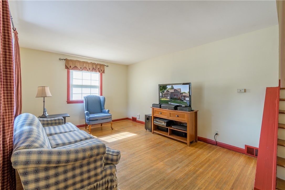 232 Dorsey Road Greece, NY 14616 - Photo 9 of 32