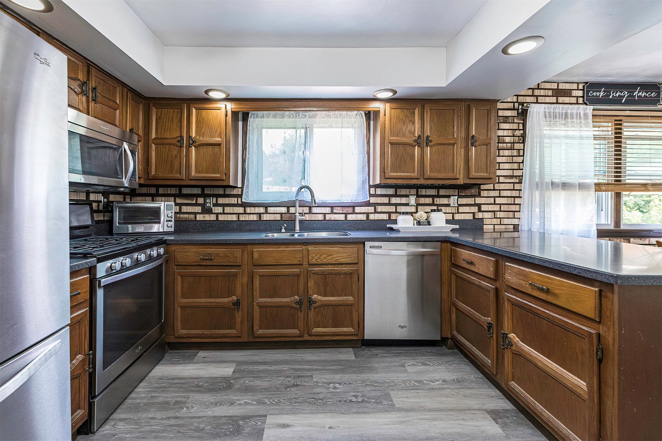 8698 Haft Road Erie, PA 16510 - Photo 17 of 49 Great Kitchen w/Stainless Steel Appliances