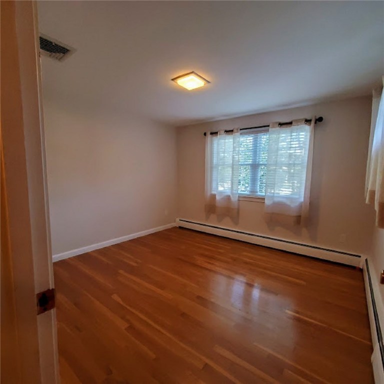 102 Deerfield Road Cranston, RI 02920 - Photo 11 of 25 BR