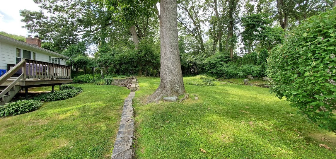 102 Deerfield Road Cranston, RI 02920 - Photo 18 of 25