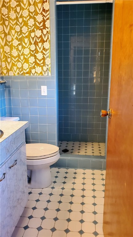 102 Deerfield Road Cranston, RI 02920 - Photo 8 of 25