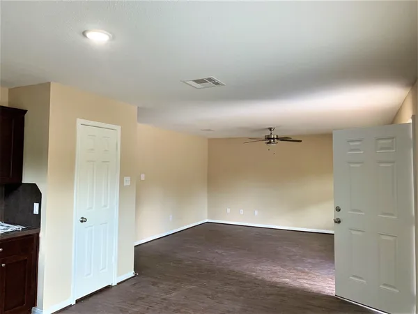 $1,530 | 429 North Carolina Street, Houston, TX 77029