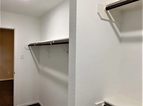 $1,530 | 429 North Carolina Street, Houston, TX 77029