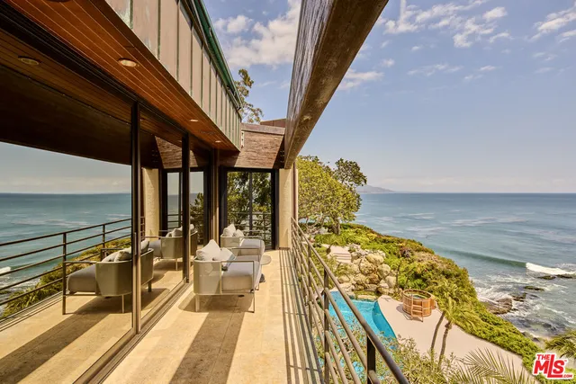 $110,000,000 | 6962 Wildlife Road, Malibu, CA 90265