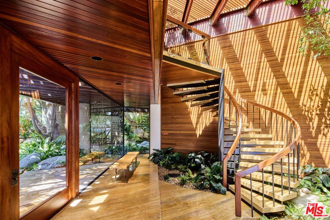 6962 Wildlife Road Malibu, CA 90265 - Photo 20 of 23