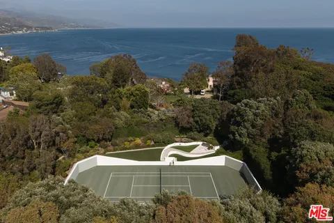 $110,000,000 | 6962 Wildlife Road, Malibu, CA 90265