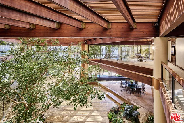 $110,000,000 | 6962 Wildlife Road, Malibu, CA 90265