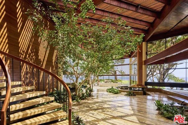 $110,000,000 | 6962 Wildlife Road, Malibu, CA 90265