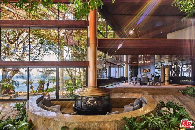 $110,000,000 | 6962 Wildlife Road, Malibu, CA 90265