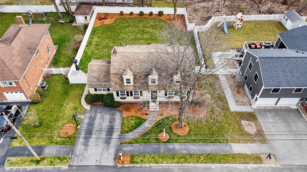 29 Riverside Drive Reading, MA 01867 - Photo 33 of 42 Gallery Image 33
