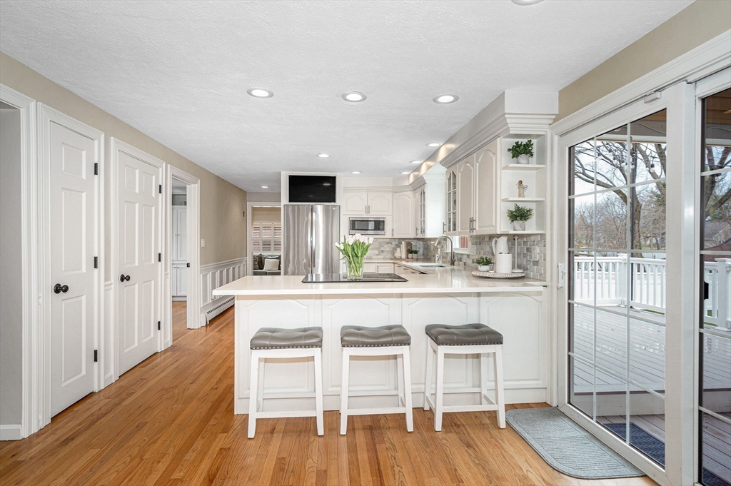 29 Riverside Drive Reading, MA 01867 - Photo 6 of 42 Gallery Image 6