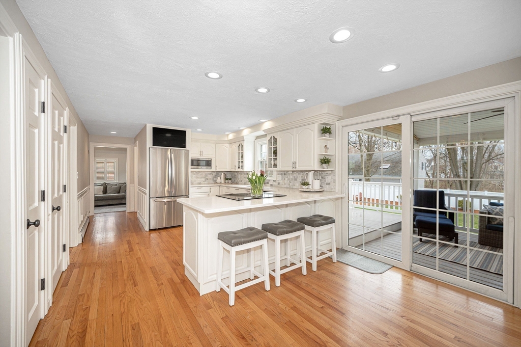29 Riverside Drive Reading, MA 01867 - Photo 9 of 42 Gallery Image 9