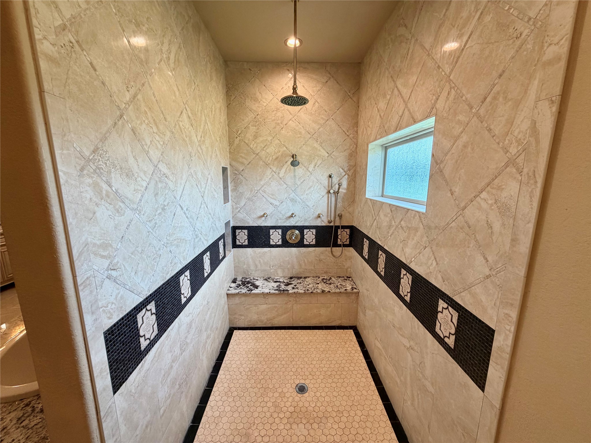 903 Chenango Ranch Drive Angleton, TX 77515 - Photo 15 of 49 Gallery Image 15