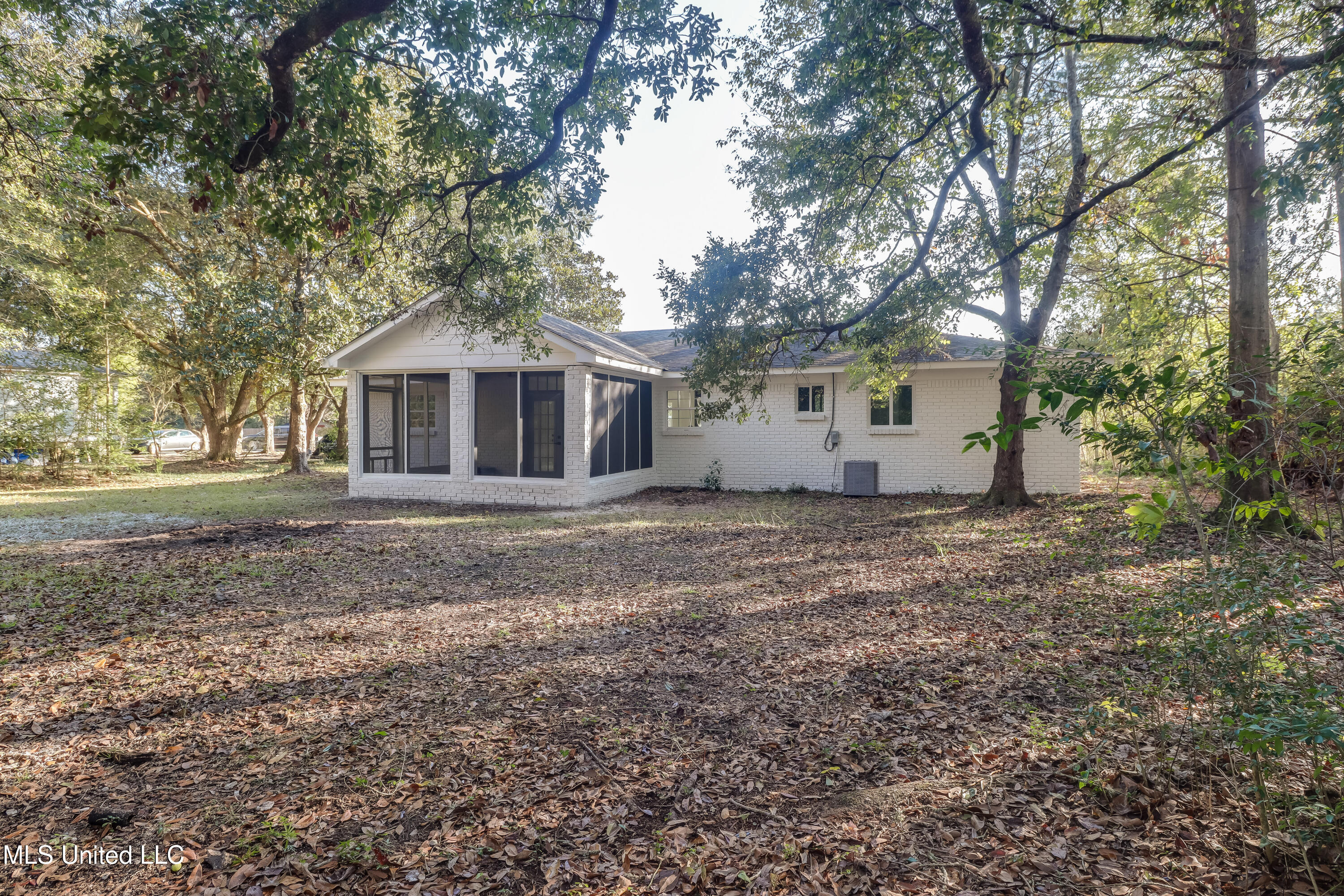 5709 Meadowview Drive Moss Point, MS 39562 - Photo 16 of 19 Photo Dec 10 2025, 3 44 59 PM