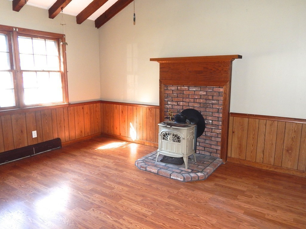 8 Brian Road Franklin, MA 02038 - Photo 9 of 23 Gallery Image 9
