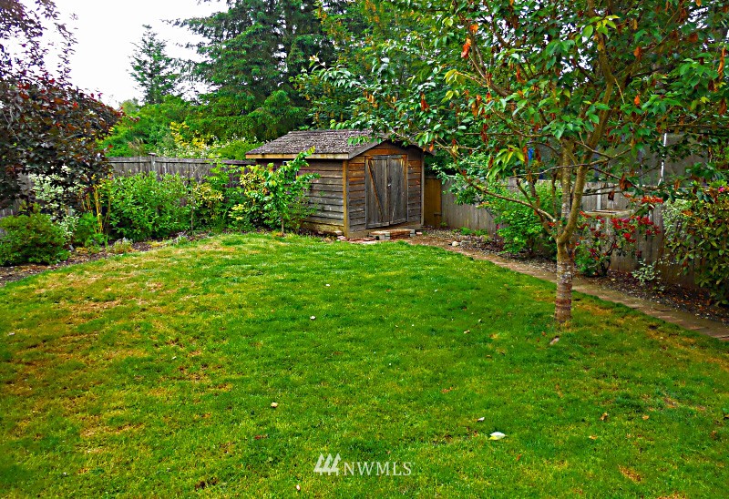 17618 128th Avenue Southeast Renton, WA 98058 - Photo 23 of 25 Gallery Image 23