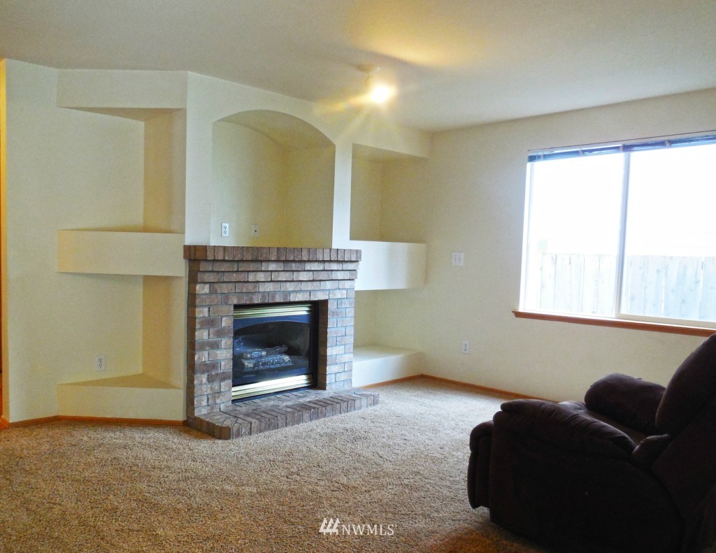 17618 128th Avenue Southeast Renton, WA 98058 - Photo 10 of 25 Gallery Image 10