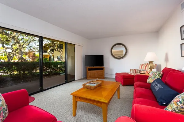 $3,000 | 910 East Causeway Boulevard, Unit B5, Vero Beach, FL 32963