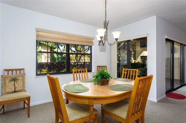 $3,000 | 910 East Causeway Boulevard, Unit B5, Vero Beach, FL 32963