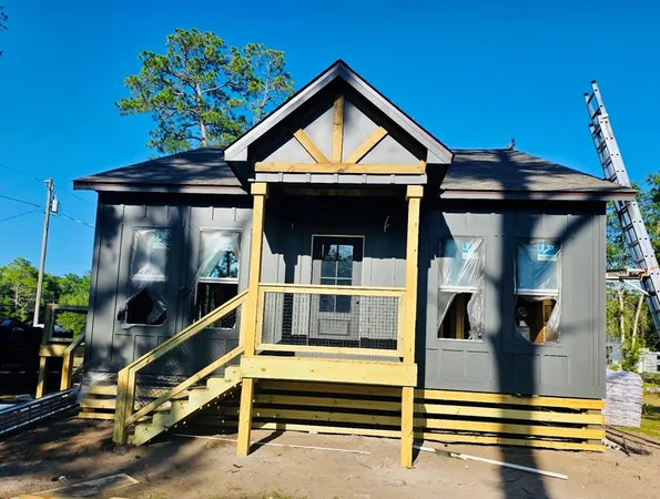 $289,500 | 610 10th Street West, Carrabelle, FL 32322