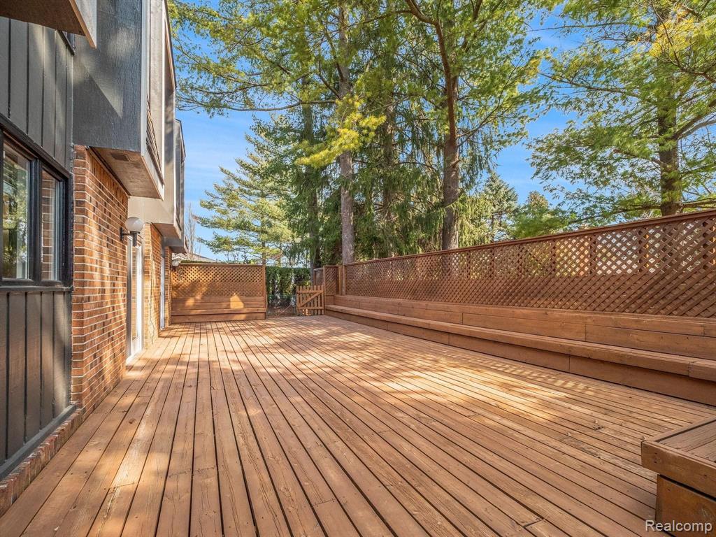 2880 Walnut Lake Road West Bloomfield, MI 48323 - Photo 27 of 30