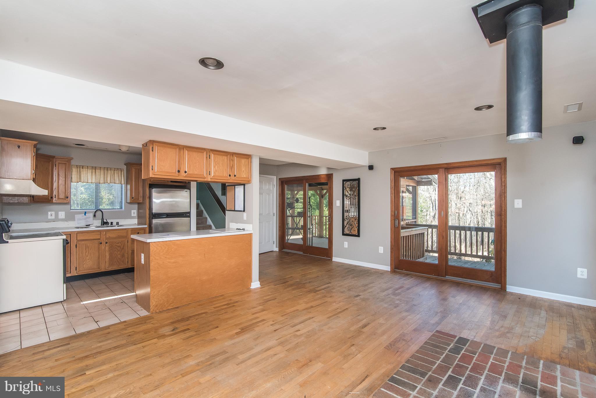 6225 Franklin Gibson Road Tracys Landing, MD 20779 - Photo 4 of 41 Gallery Image 4