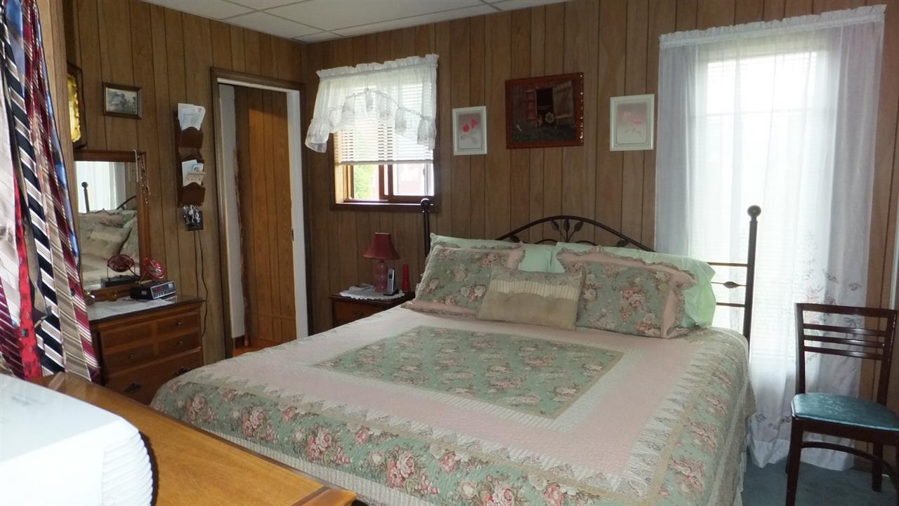 838 South Zimmerman Road Beulah, MI 49617 - Photo 12 of 24 1801583-11.JPG