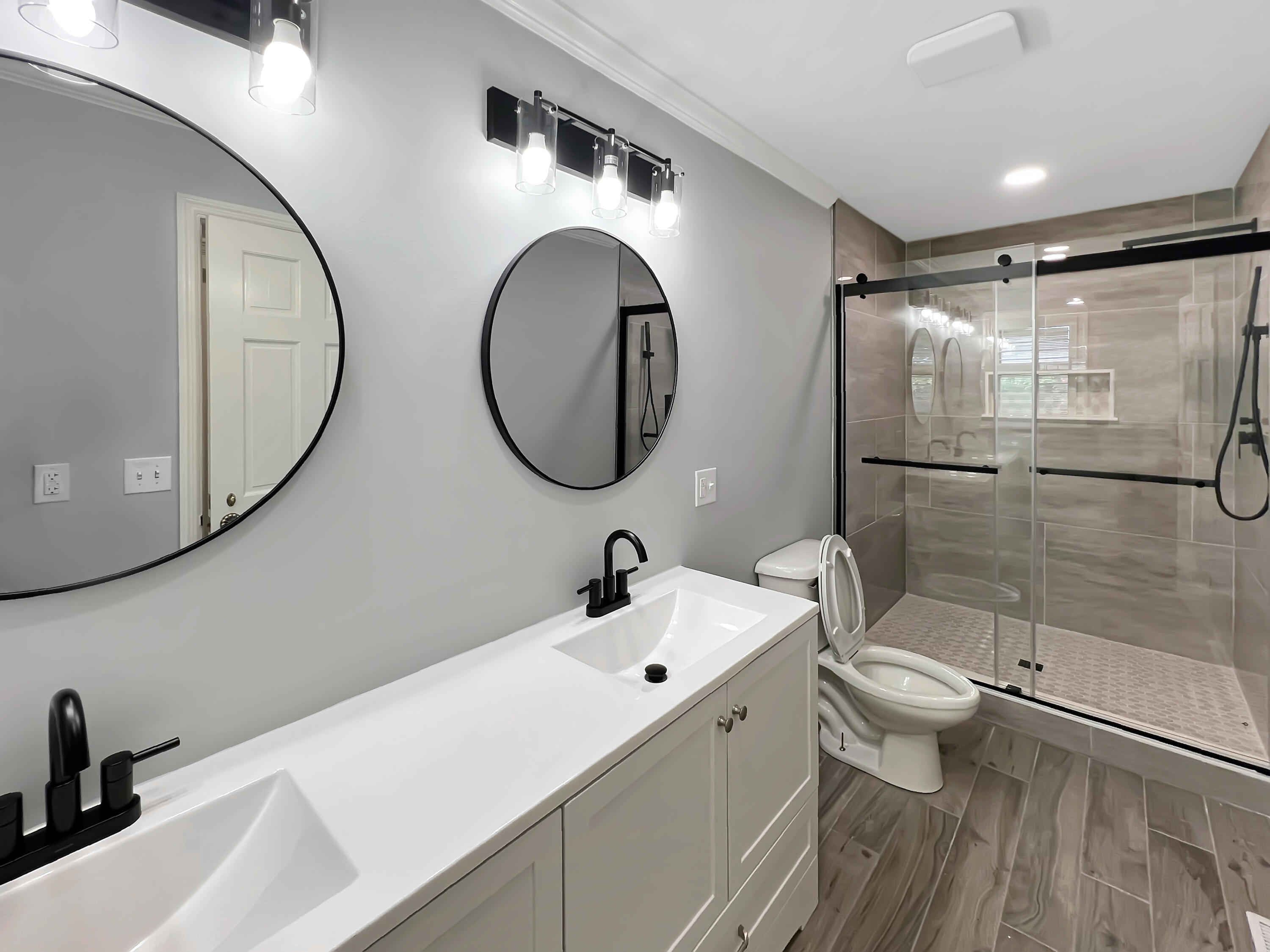 457 Santee Drive Santee, SC 29142 - Photo 17 of 45 457bath2