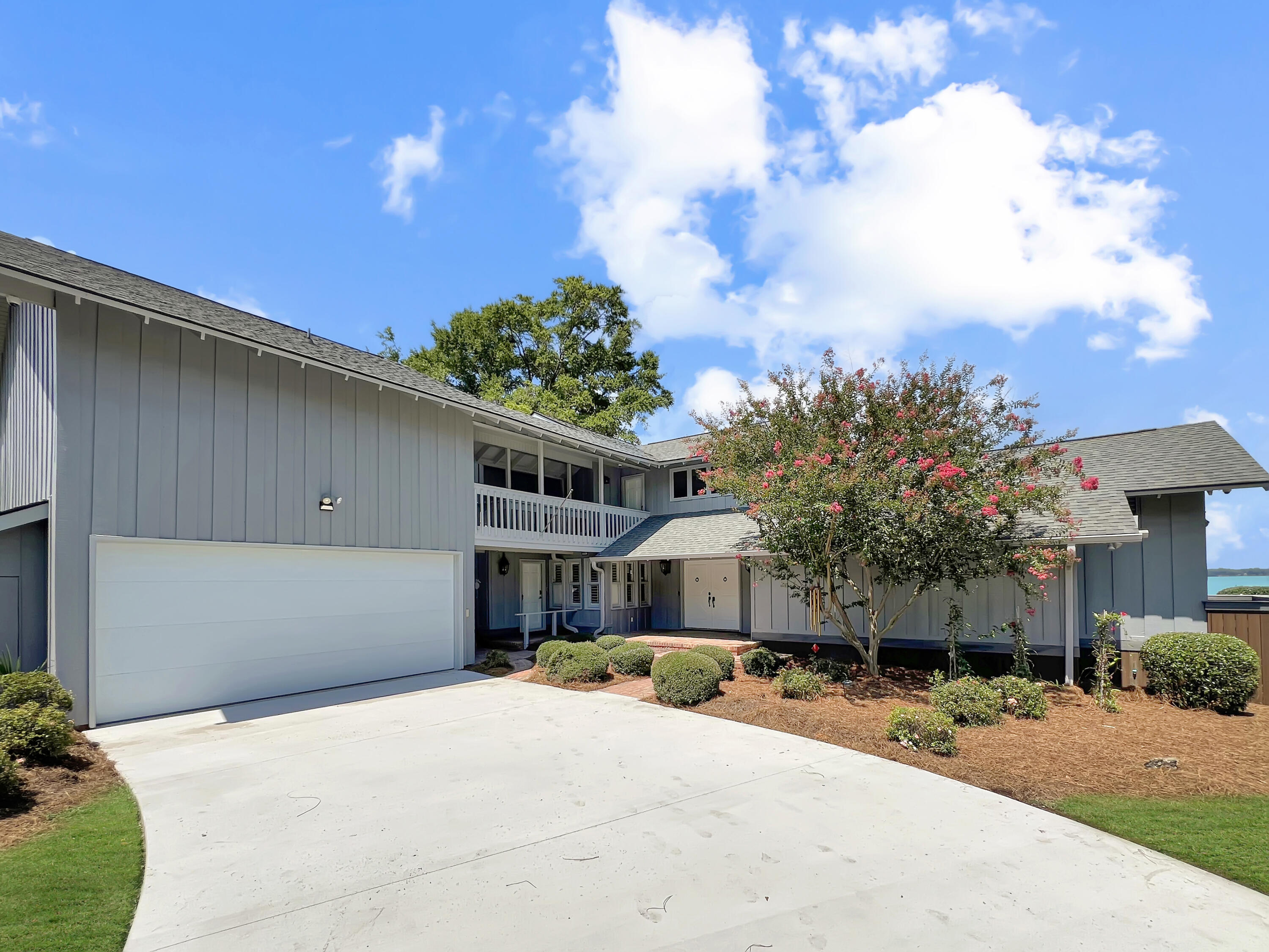 457 Santee Drive Santee, SC 29142 - Photo 4 of 45 457streetside