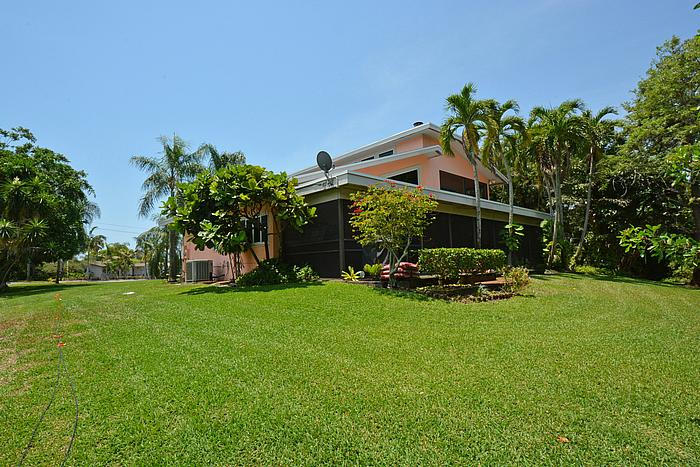 4121 Northwest 5th Avenue Boca Raton, FL 33431 - Photo 6 of 23 backyard2_700