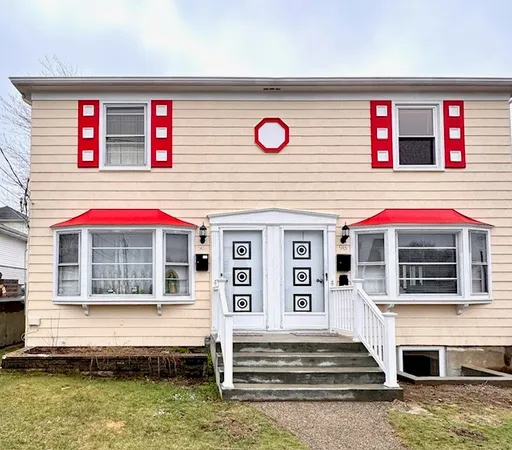 $2,700 | 96 Shawmut Avenue, Unit 98, Central Falls, RI 02863