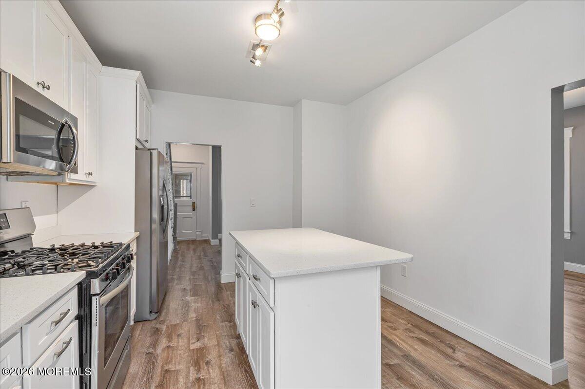 94 Riva Avenue Milltown, NJ 08850 - Photo 18 of 42 Kitchen Pic 3