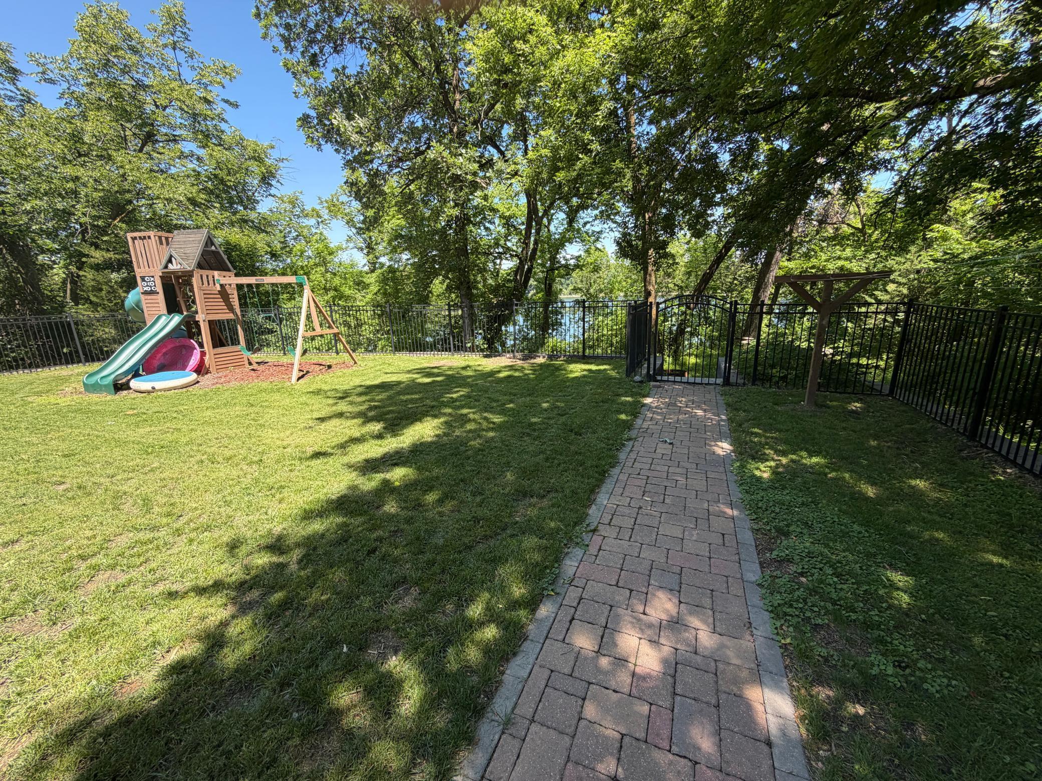 6821 Long Lake Road Willmar, MN 56201 - Photo 9 of 32
