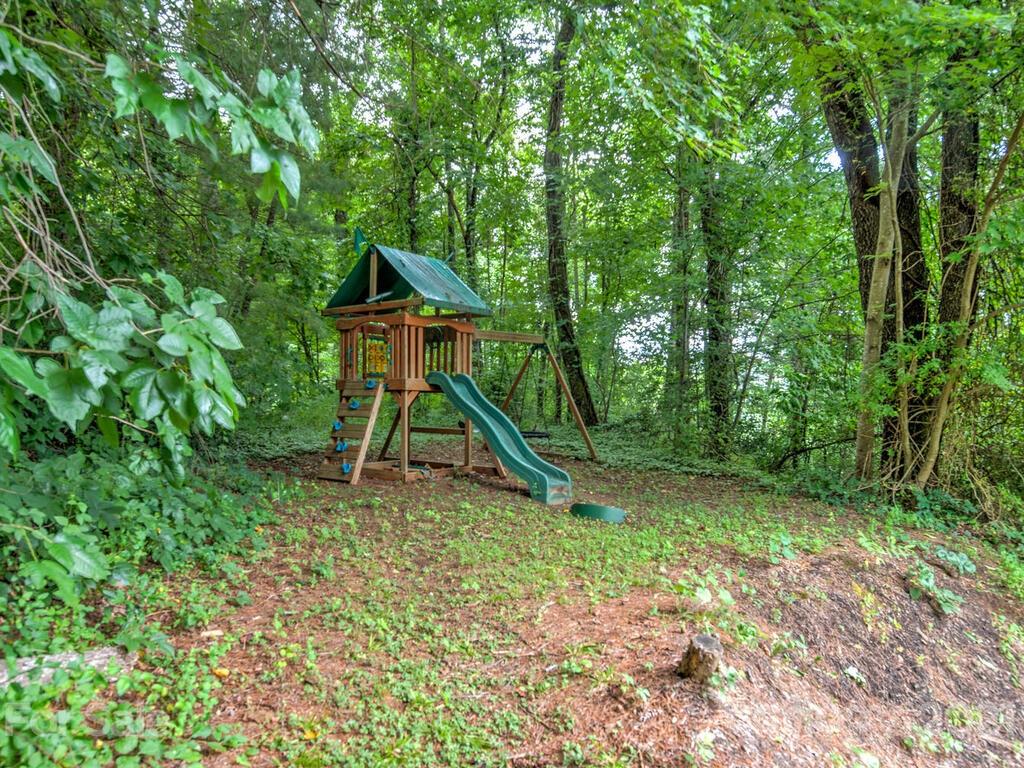 882 Mills Gap Road Fletcher, NC 28732 - Photo 28 of 31 Gallery Image 28