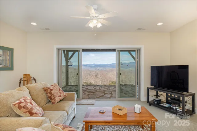 $1,500,000 | 69 Pepperbush Road, Brevard, NC 28712