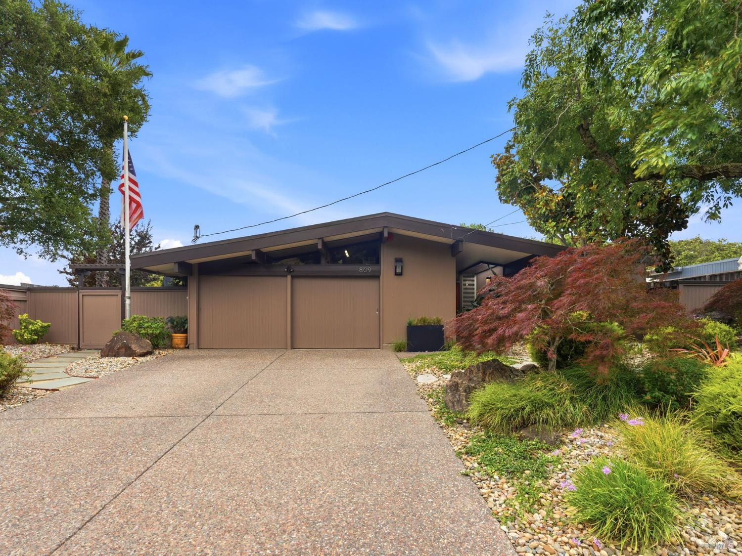 809 Flaxberry Lane San Rafael, CA 94903 - Photo 1 of 53