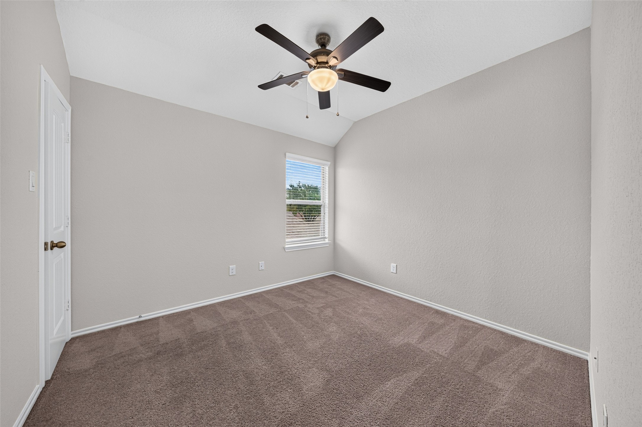 19023 Pinewood Point Lane Tomball, TX 77377 - Photo 31 of 44 Gallery Image 31