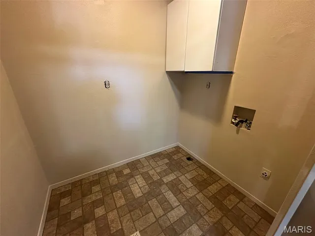 $239,900 | 111 East Poos Drive, New Baden, IL 62265