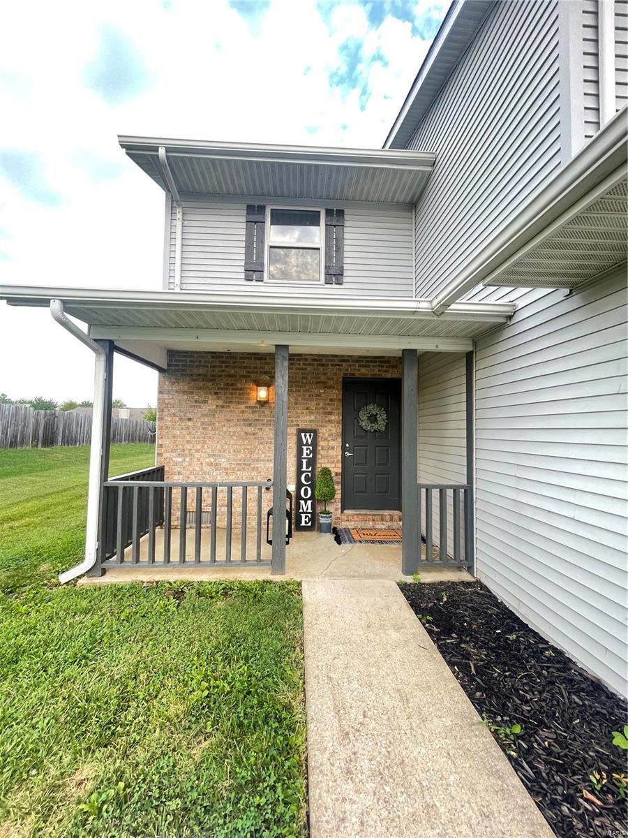 710 Christy Lane Belleville, IL 62221 - Photo 2 of 26