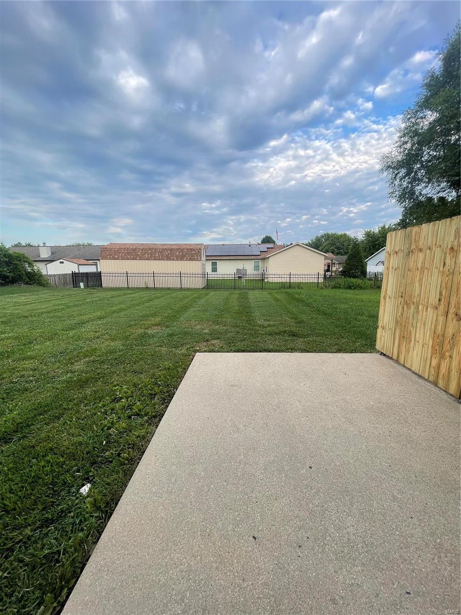 710 Christy Lane Belleville, IL 62221 - Photo 24 of 26