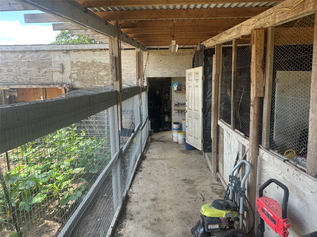 1231 Oak Grove Road Luling, TX 78648 - Photo 22 of 40 a view of a porch with furniture