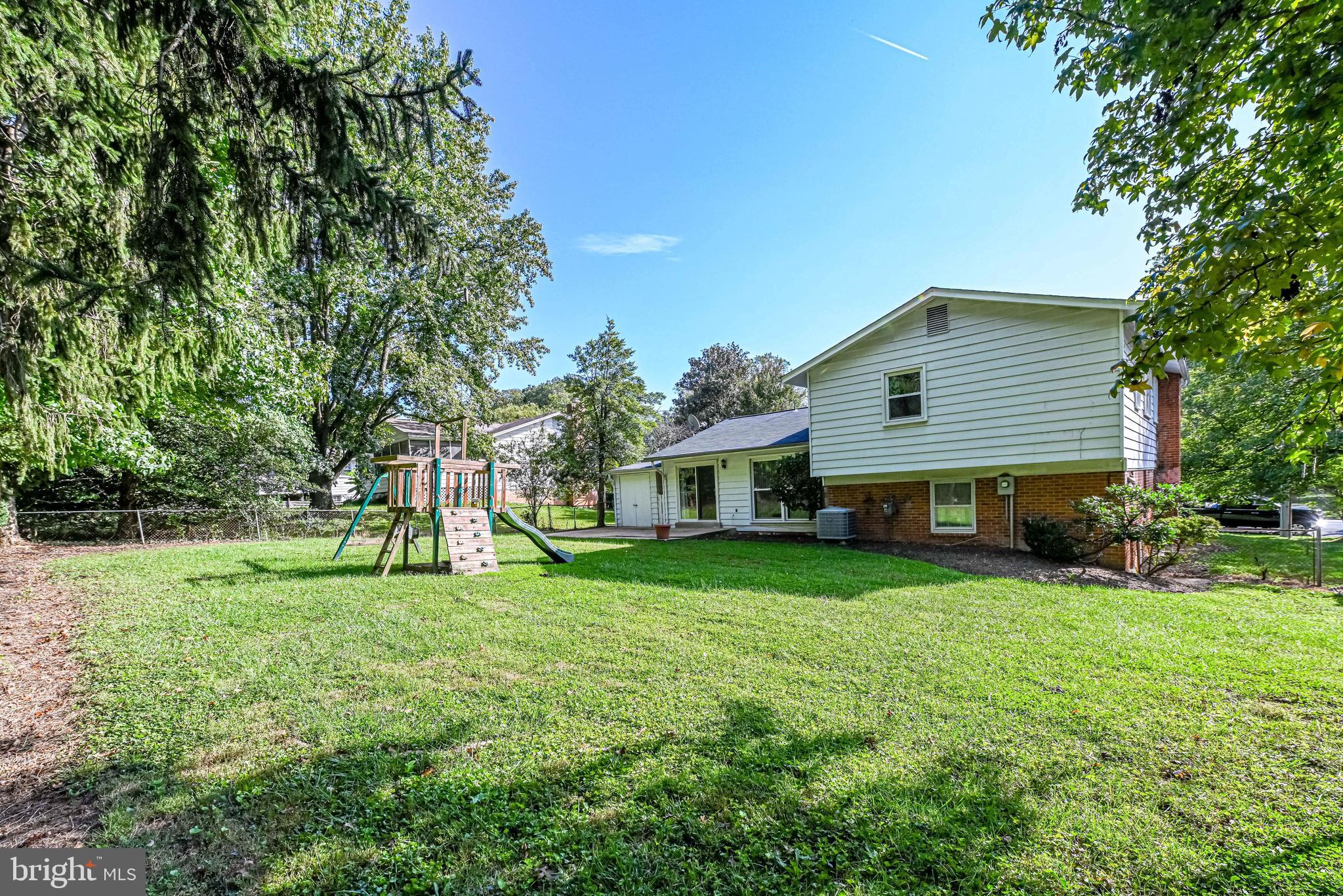 8716 Old Courthouse Road Vienna, VA 22182 - Photo 44 of 62 Large level yard with patio
