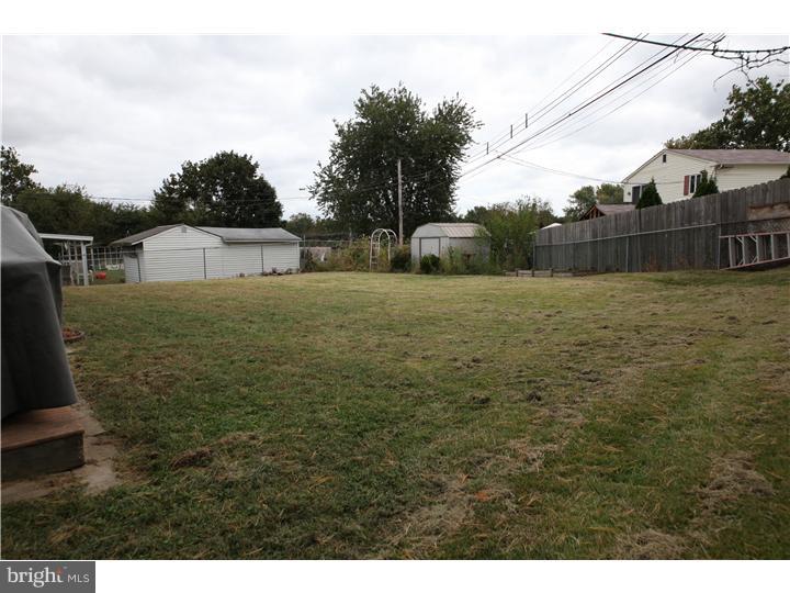 54 Vineyard Road Levittown, PA 19057 - Photo 20 of 21 Back Yard