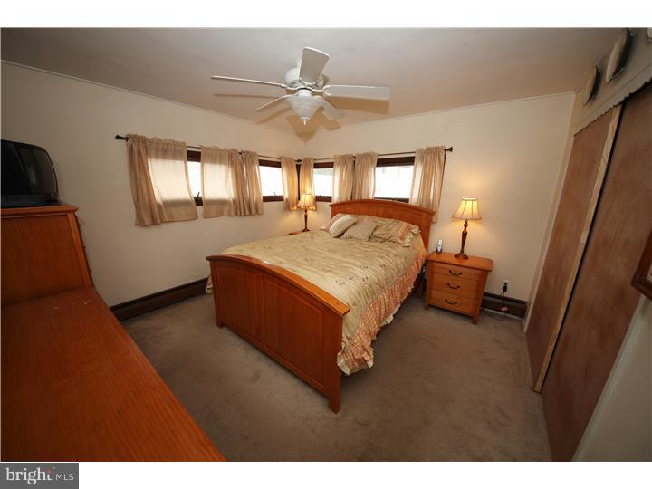 54 Vineyard Road Levittown, PA 19057 - Photo 10 of 21 Bedroom - Main