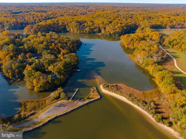 $649,890 | 43088 Island View, Hollywood, MD 20636