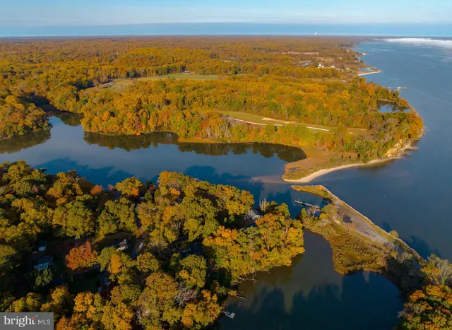 $649,890 | 43088 Island View, Hollywood, MD 20636