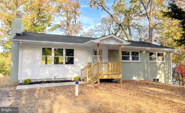 $649,890 | 43088 Island View, Hollywood, MD 20636